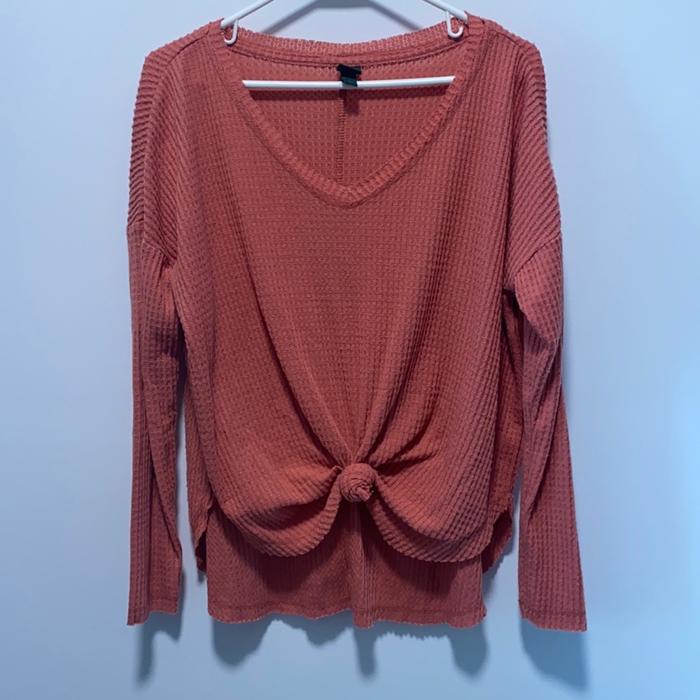 Front tie lightweight waffle sweater. Worn 1-2 times.